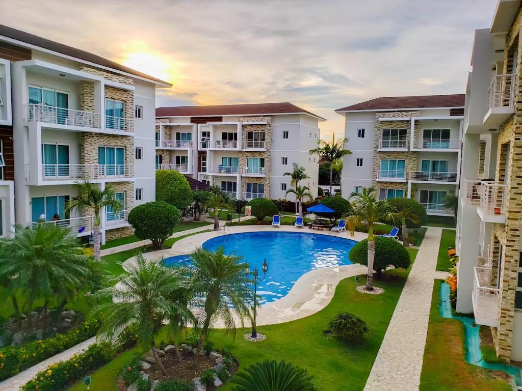 BlueGarden Stylish 3BD Condo